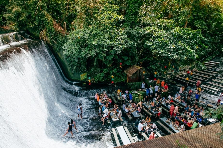 Villa Escudero Day Tour